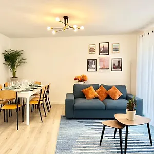 House Climatisee & Parking A 15 Minutes De Paris Hébergement de vacances